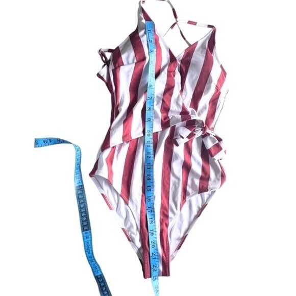 Women's Swimsuit Cupshe striped one piece  red and white size S. - Picture 7 of 7
